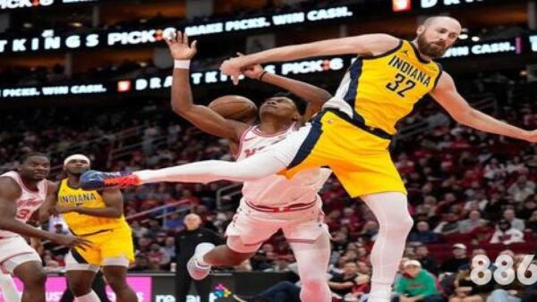 那天在「新万博体育app世界版官网」上，我们看到了世界杯的另一面